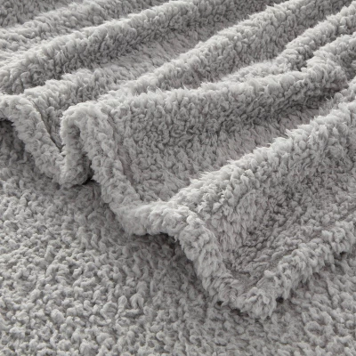 Sherpa Bed Blanket - Room Essentials 4 Sherpa Bed Blanket - Room Essentials - Image 2