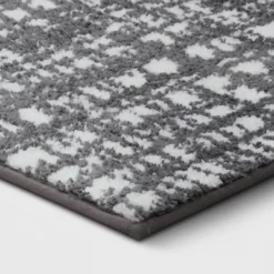 Optimal Household Items 13 20"x30" Cross Hatch Tufted Bath Rug Gray - Room Essentials™